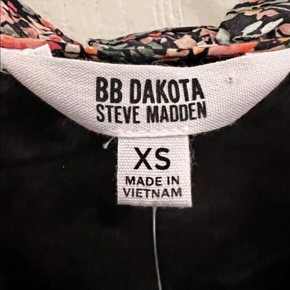 NWT BB Dakota Sleeveless Black Floral Dress      Size XS - Picture 3 of 6